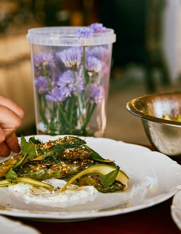 Préparation d'une assiette gourmande 