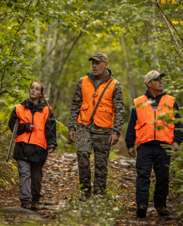 Des chasseurs à l'affût