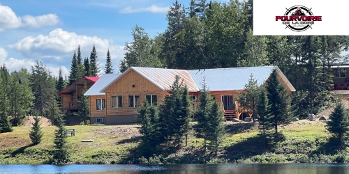 Wood Cabin with Pourvoirie de la Doré Logo