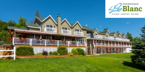 Pourvoirie du Lac Blanc Lodge during summer